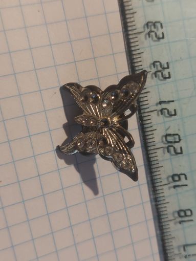 Брошь бабочка