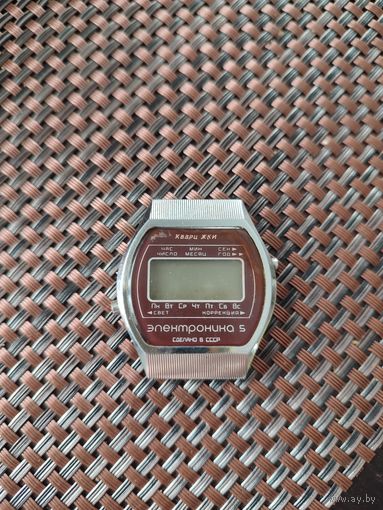 Часы электроника 5