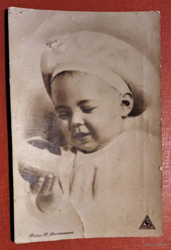 Меснянкин Ю. Юный поваренок. 1940-е Подписана
