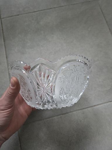 Винтажная хрустальная ваза