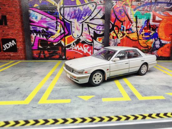 Коллекционная модель 1/64 Tomica LV-N259а Nissаn Lаurеl 1992