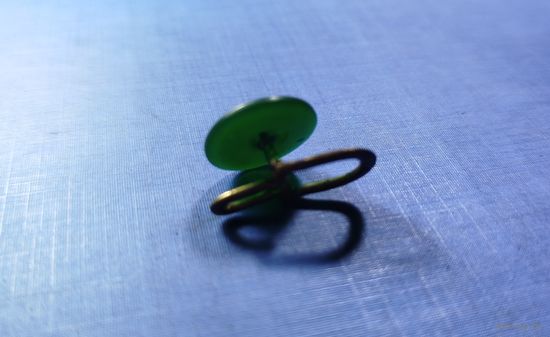 Запонка? Пуговица?