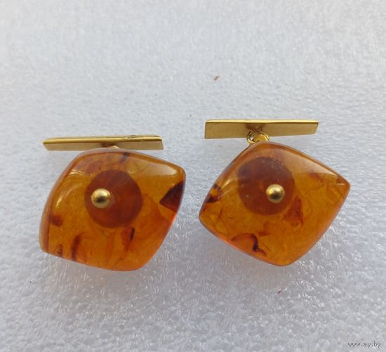 Все лоты с 1р.Янтарные запонки позолота