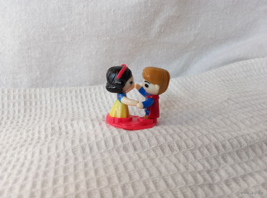 Коллекционная киндер -игрушка Disney Princess.  (1)