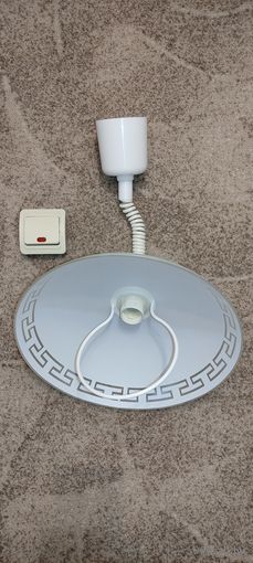 Потолочный светильник, регулируемый.