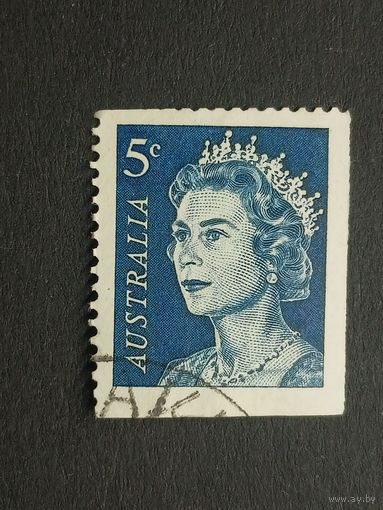 Австралия 1967. Королева Елизавета II. Нет перфорации справа и снизу