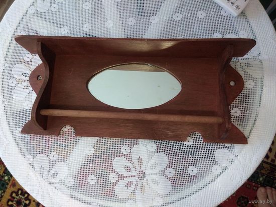 Зеркалос полочкой,старинное, 50-60г.СС