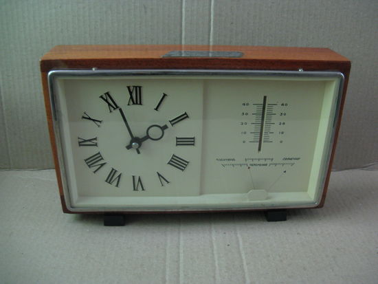 Часы МАЯК с барометром, термометром и дарственной надписью 1978 г