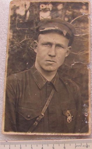 Ранняя фотография 65 красноармеец со знаком ГТО 1933 г