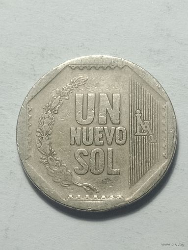 Перу  1 новый соль 2004  года .