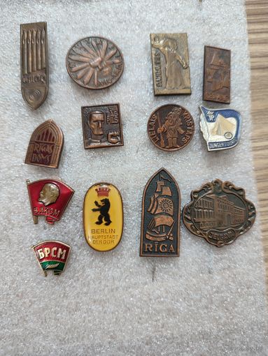 Значки тяжёлые на выбор