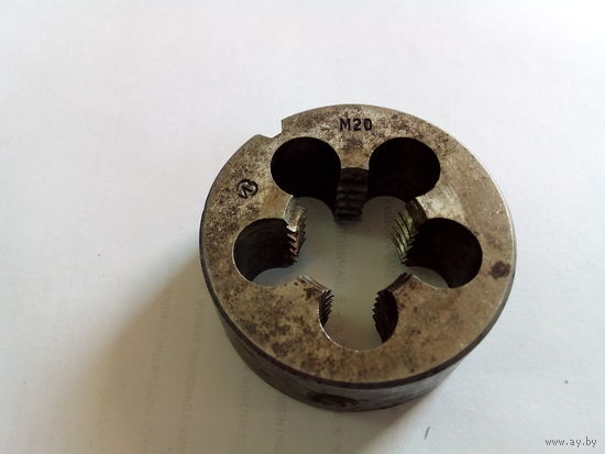 Плашка (лерка) М20 стандартный шаг