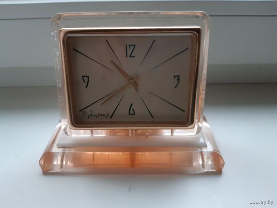 Настольные часы Молния СССР