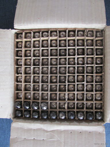 Коробка новых радиоламп 6н3п и 6п14п.СССР