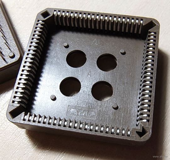 Панелька. Колодка для микросхем. PLCC-84