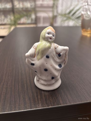 Статуэтка Пласунья