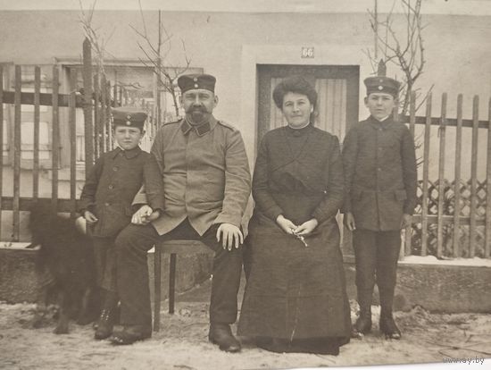 Фото ПМВ Боец с семьёй .Оригинал
