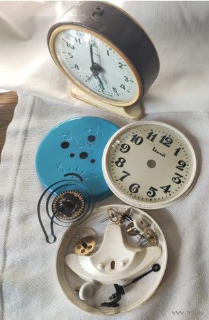 Запчасти часов Витязь. Целый баланс. С 1 рубля.