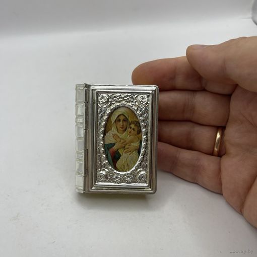 Шкатулка религиозная Дева Мария с Младенцем. Франция. Арт 3563