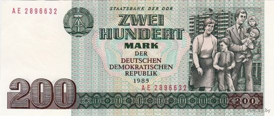 ГДР 200 марок образца 1985 года UNC p32