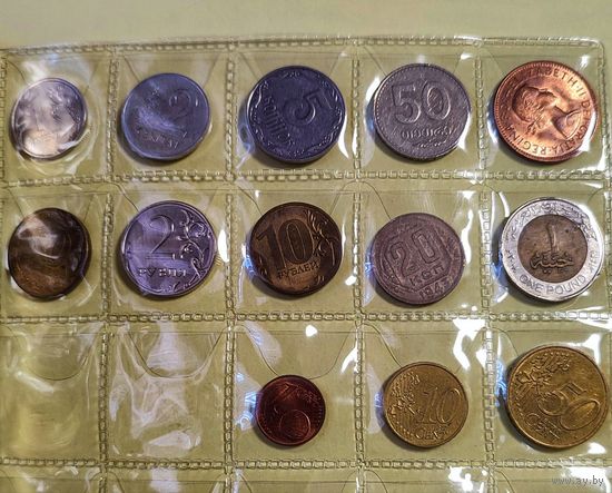 Коллекция монет (148 монет (36 из СССР) без повторов) + альбом на 250 монет