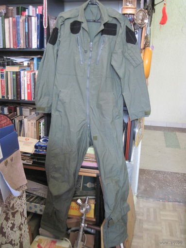 Комбинезон летчика НАТО.