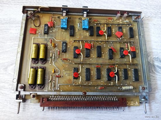 Плата с микросхемами