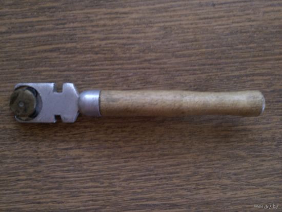 Стеклорез. ПРОДАЮ.