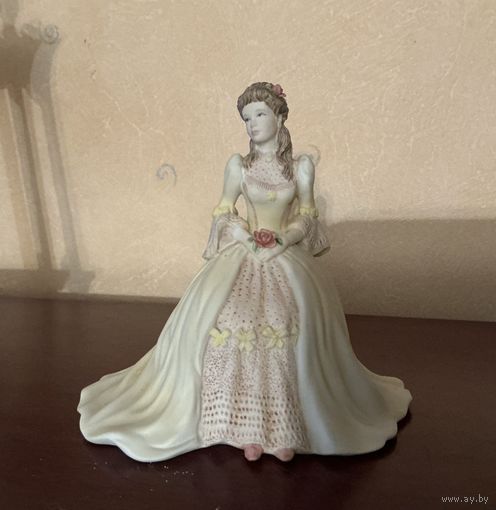 Статуэтка Дама Kate   Beau Monde  Coalport Англия винтаж