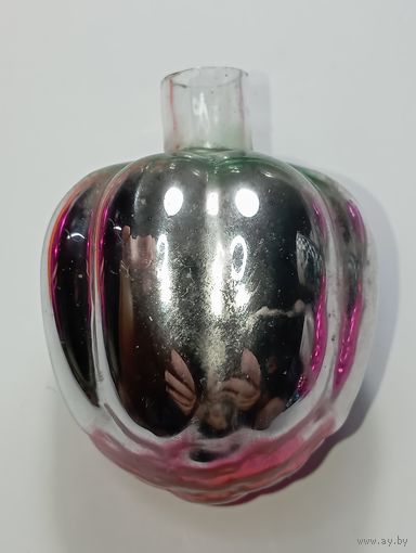 Ёлочная игрушка - БУТОН . КРЕМЛЕВСКАЯ ИГРУШКА , ТОЛСТОЕ СТЕКЛО , СССР