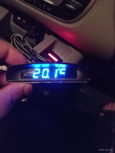 Часы для салона автомобиля