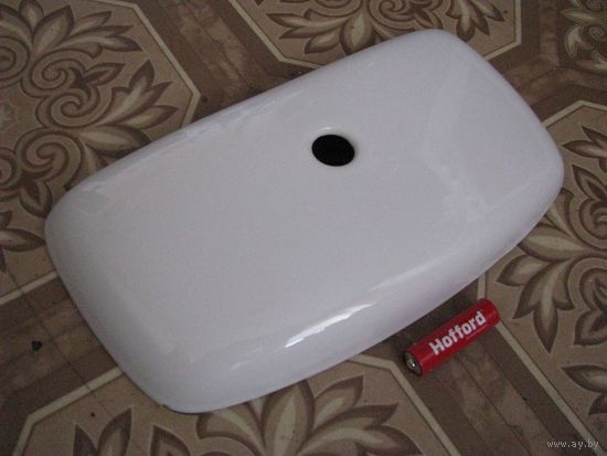 Крышка бачка унитаза 40х18х4,5 см