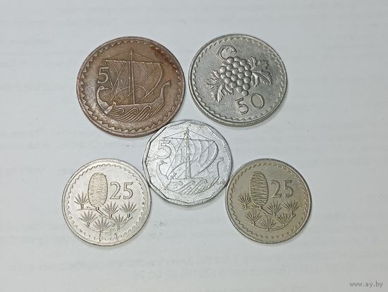 Кипр 5 милей 1971 , 1981 года , 25 милей 1971 , 1981 года , 50 милей 1979 года .