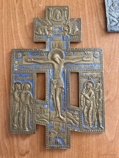 Крест 18-19 век,размер 15 на 23 см.эмаль.много других крестов