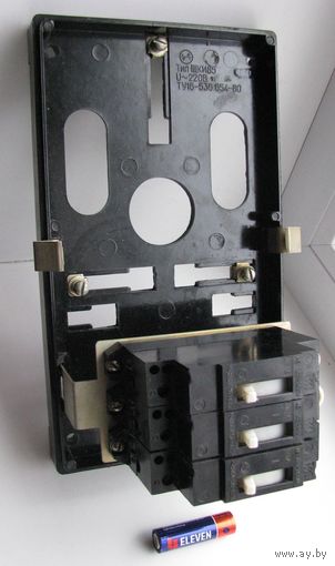 Выключатель автоматический ( автомат ) АЕ1031-1УХЛ4 на электрощитке для электросчётчика ( за штуку )