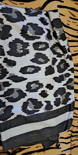 Палантин новый, мягонький