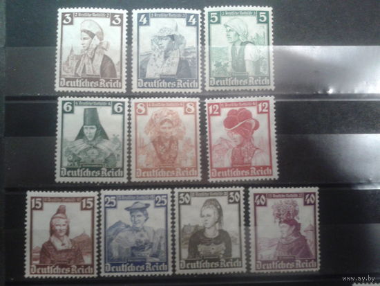 Германия Рейх 1935 Женская нац. одежда Полная серия