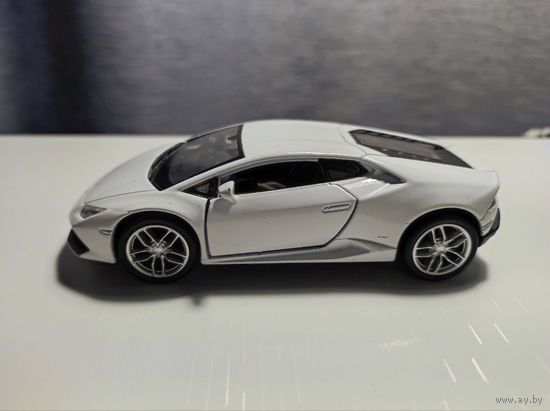 Модель автомобиля Lamborghini Huracan Welly машинка игрушка ламборджини