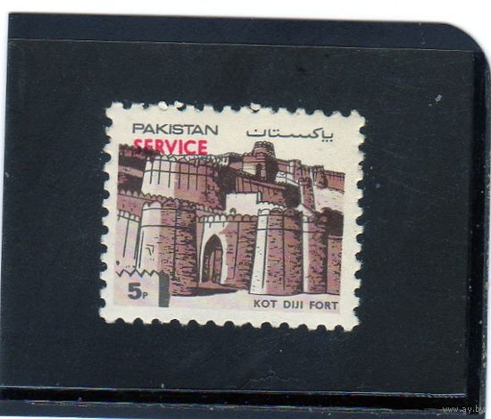 Пакистан. Mi:PK 617. Кот Диджи . Серия: Крепости Пакистана. 1984.
