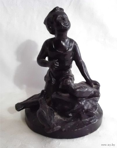 Статуэтка Мальчик Голуби Чугун Свердловск СЧЛЗ Касли