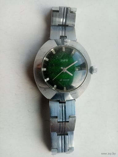 ЧАСЫ ЧАСЫ ЗАРЯ СССР 22-КАМНЯ
