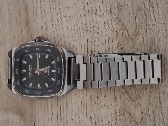 Часы "Полет с браслетом Полет" редкие