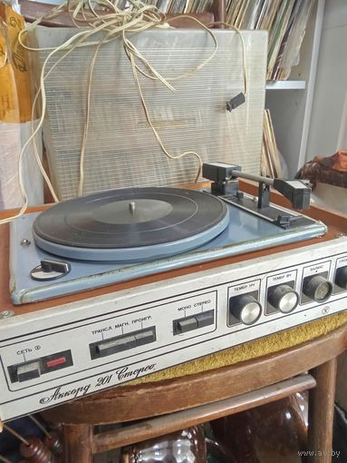 Аккорд 201 Стерео виниловый проигрыватель СССР