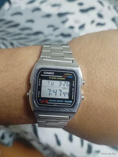 Часы casio нержавеющая сталь , водонепронецаемые, 1989года, редкие, на точном ходу, не с рубля