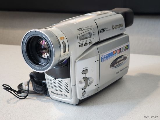 VHS-C вижеокамера Panasonic NV-VZ17