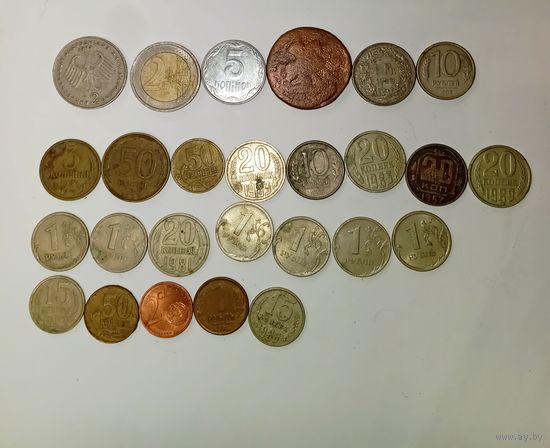 Копейки СССР и значки