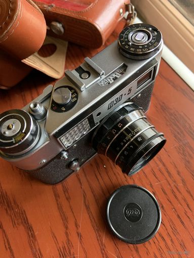 "ФЭД-5 " с оригинальным кофром. Цена от состояния.