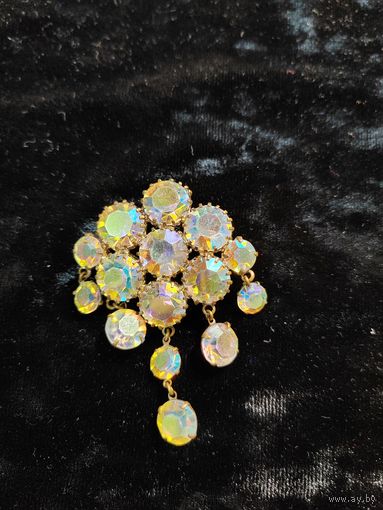 Брошь Чехословакия СССР с подвесками