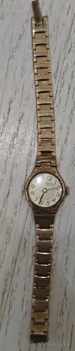 Часы - позолоченные луч. Родной браслет. СССР. Знак качества. Номерные. Ход есть