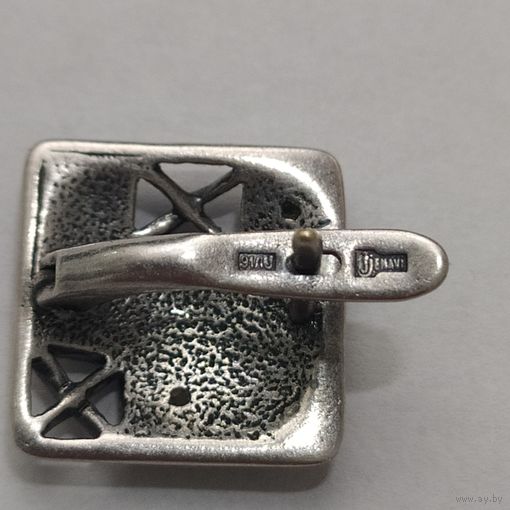 Золотая серьга (одна)с пробой и клеймом (91AJ),. компании Jenavi.